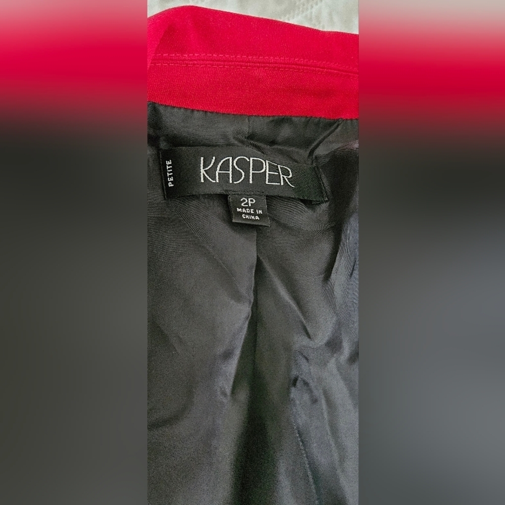🌟Like New Vintage Elegant Red Blazer🌟 - Picture 7 of 8
